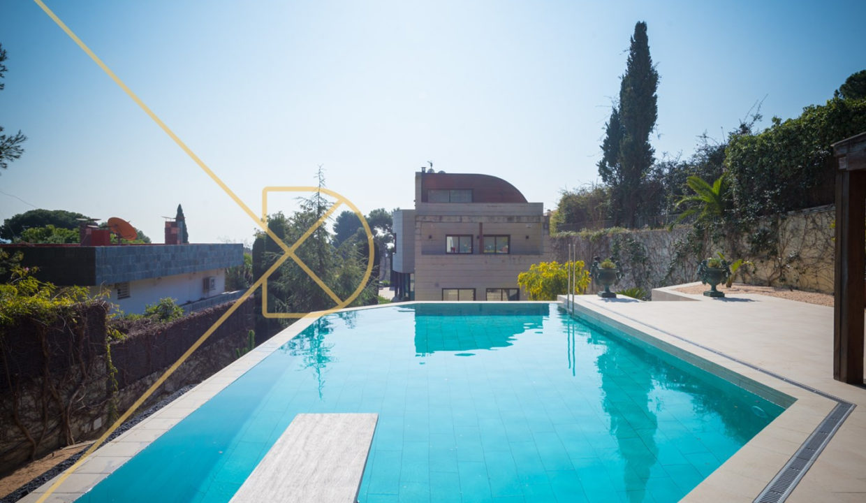 Espectacular casa de 1.600m2 con piscina y jardín en Pedralbes_5