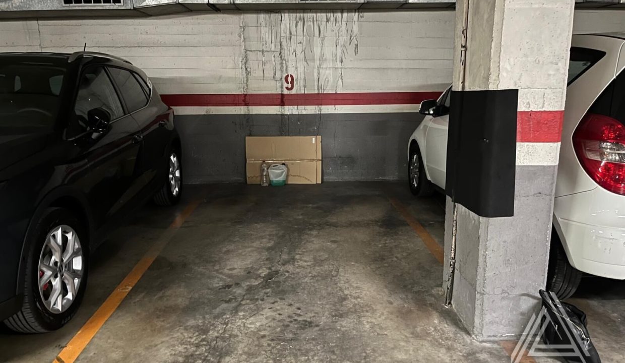 Magnífica plaza de parking en c/Fontcoberta (Sarriá) junto a Senillosa_2