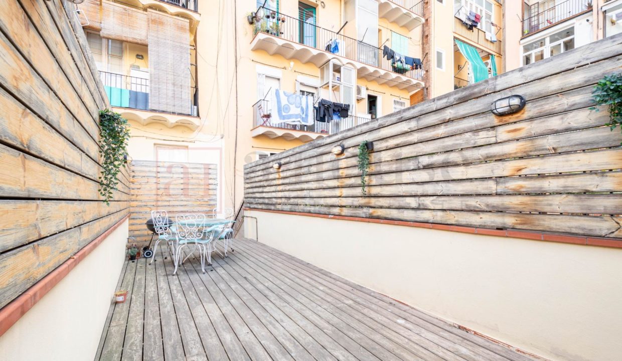 Piso REFORMADO CON TERRAZA en La Nova Esquerra de l'Eixample_3