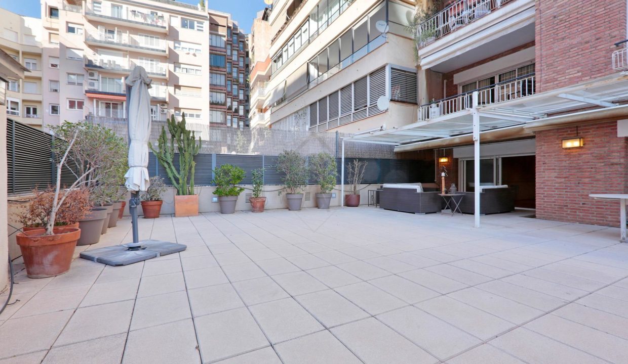 Preciosa planta baja con terraza de 100 m2_5