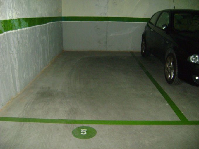 Ref. 171.02572 HORTA: Plaza de Parking en dificio de 2011 de facil acceso coche grande_1