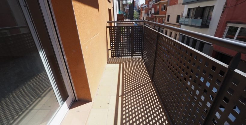 SE VENDE PISO EN BARCELONA