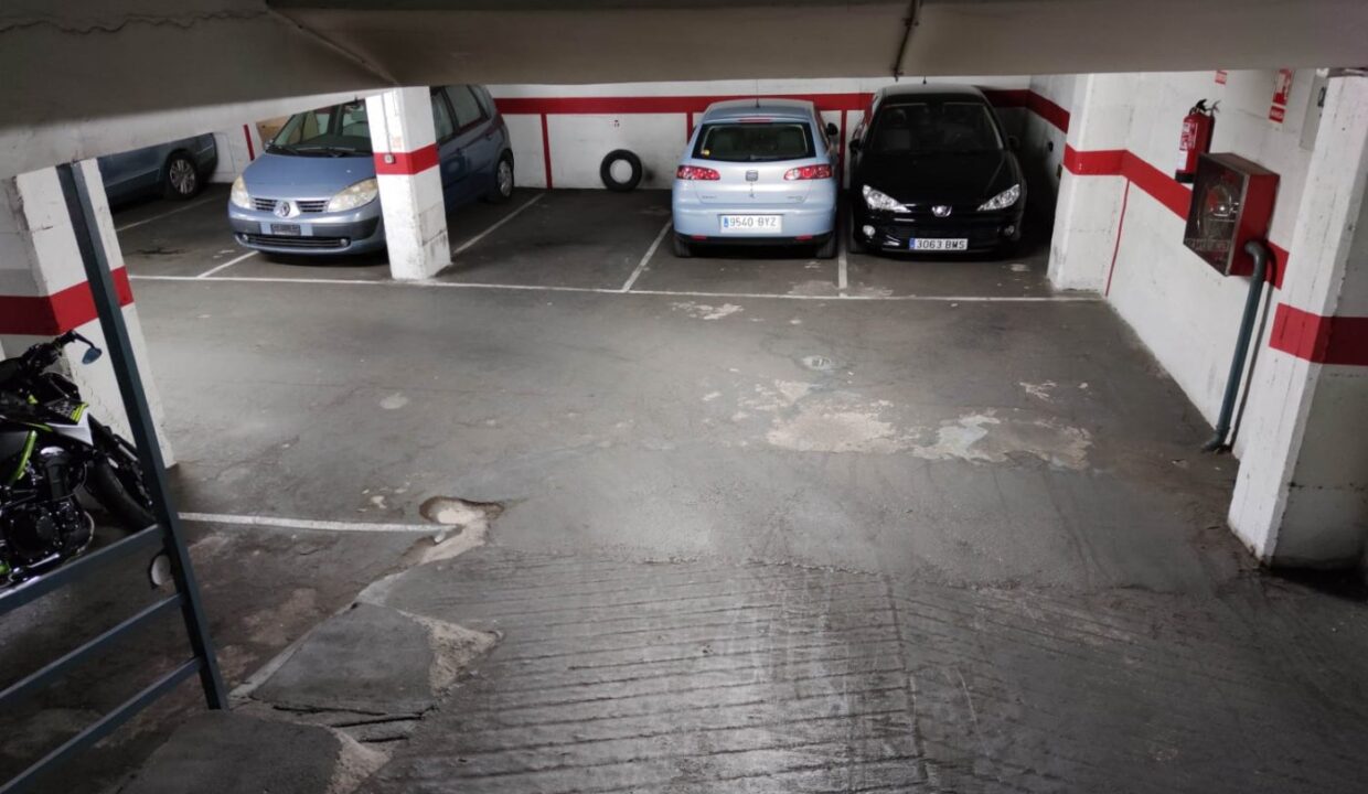 ALQUILER DE PARKING!!_3