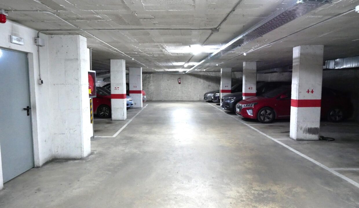 PARKING EN ALQUILER CARRER GRAN DE SANT ANDREU