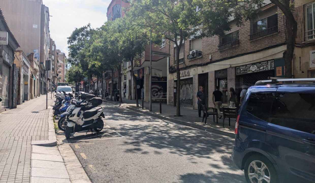 PLAZA DE GARAJE EN EL CENTRO DE BARCELONA. OPORTUNIDAD EN DANTE ALIGHIERI_3