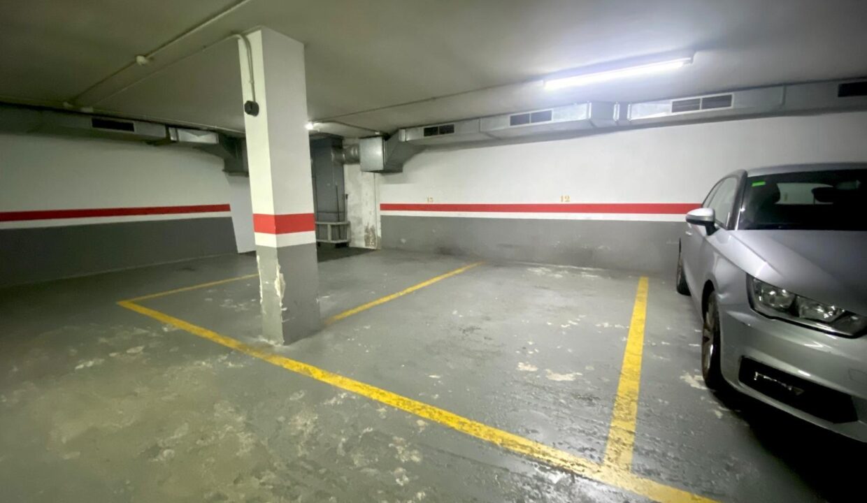 PLAZA DE PARKING EN VENTA JUNTO A PLAZA MOLINA_2