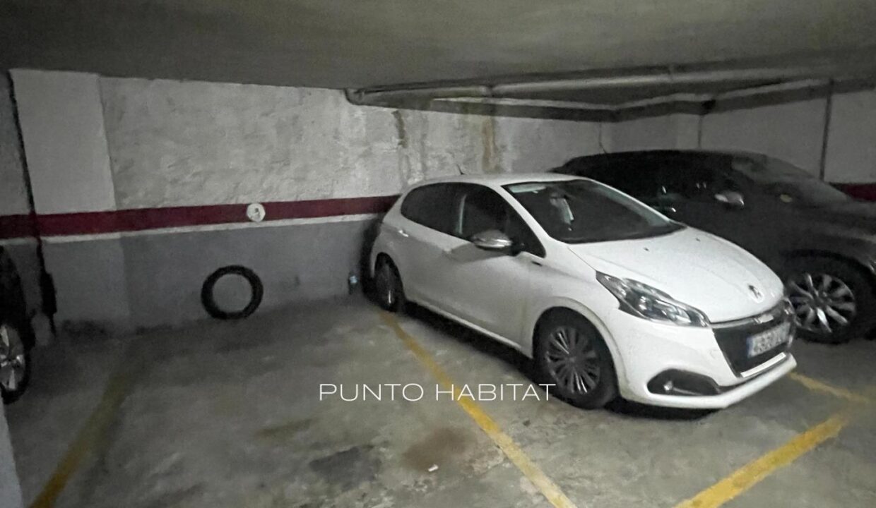 Plaza de parking en finca joven_4