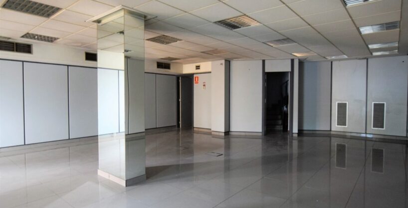 Alquiler local comercial en calle Felipe II