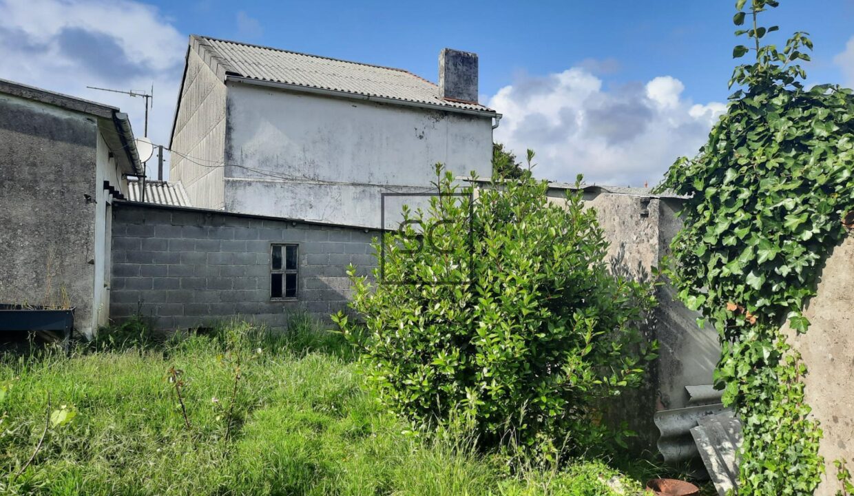 CASA CON FINCA PARA REFORMA INTEGRAL EN NARÓN_3