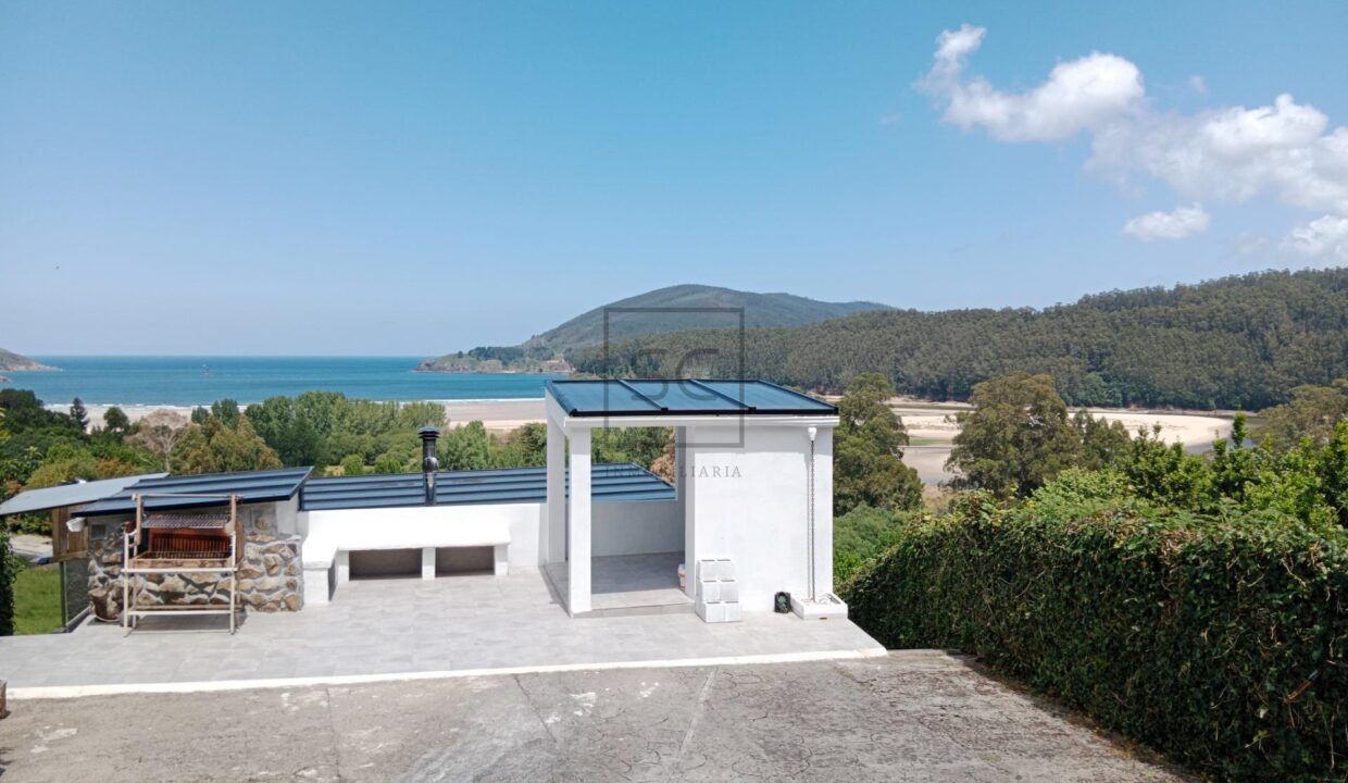 CASA CON FINCA Y VISTAS A LA PLAYA DE VILLARRUBE-VALDOVIÑO_2