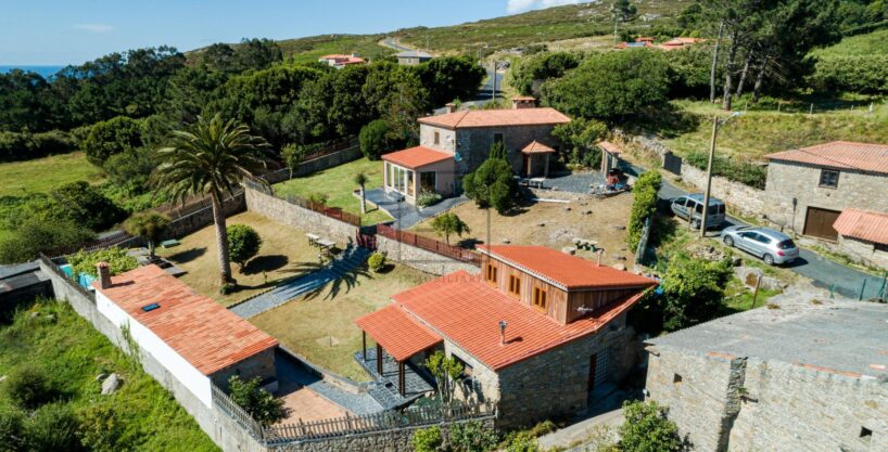 CASA DE PIEDRA PARA ENTRAR A VIVIR CON VISTAS AL MAR_1