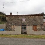 CASA DE PIEDRA PARA RESTAURAR  Y CON FINCA EN SAN SADURNINO