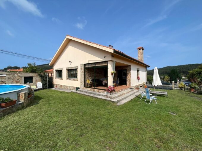 CHALET UNIFAMILIAR  CON PISCINA Y FINCA EN COBAS - FERROL_1