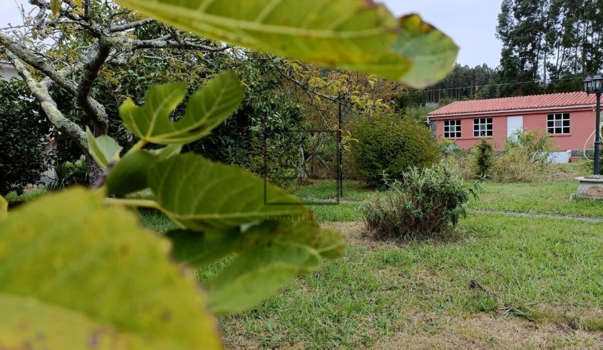 Casa con dos plantas en Sedes