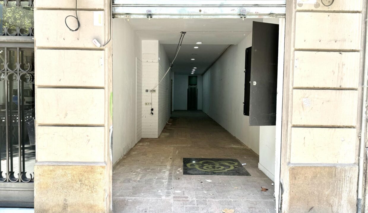 Local comercial Barcelona Eixample / Sant Antoni Alquiler AL-COM7