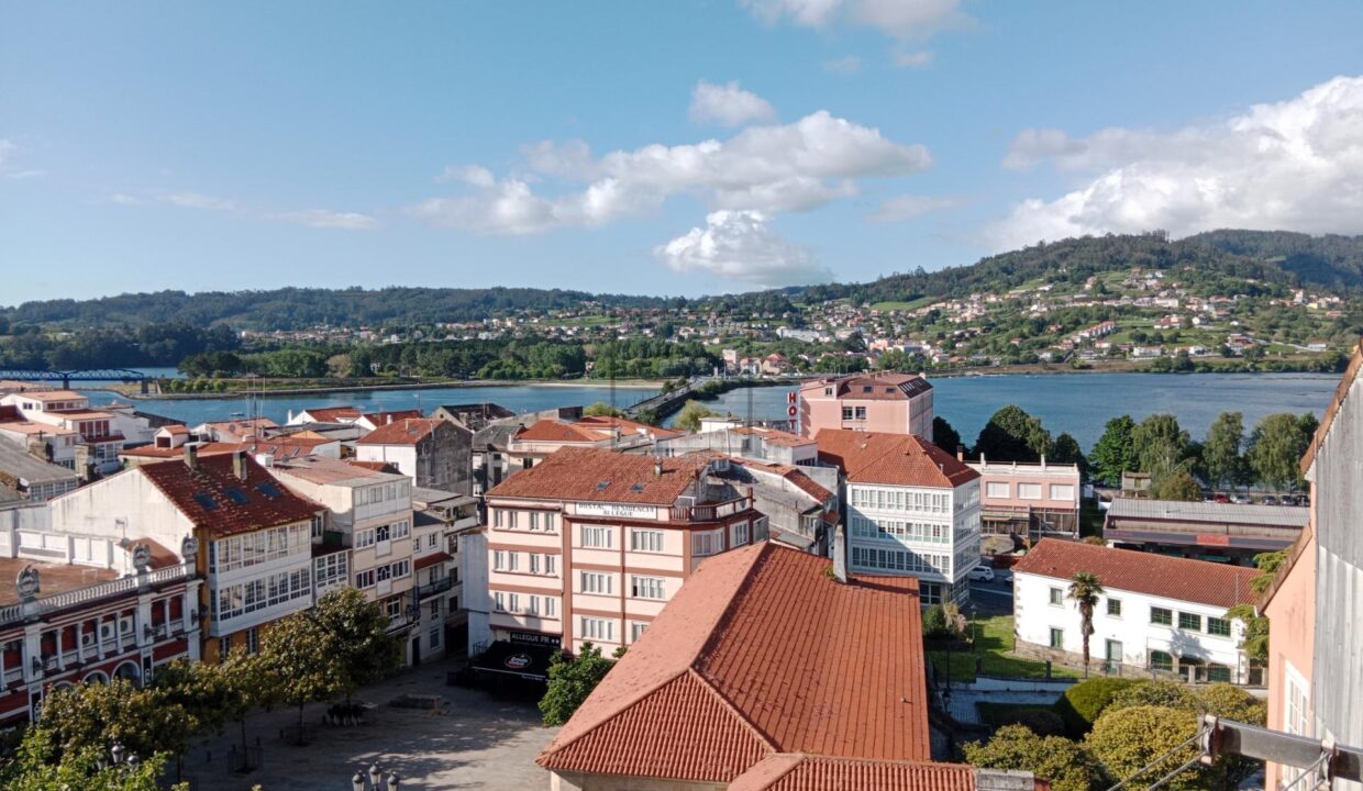 PISO CON VISTAS A LA RÍA EN PONTEDEUME_1