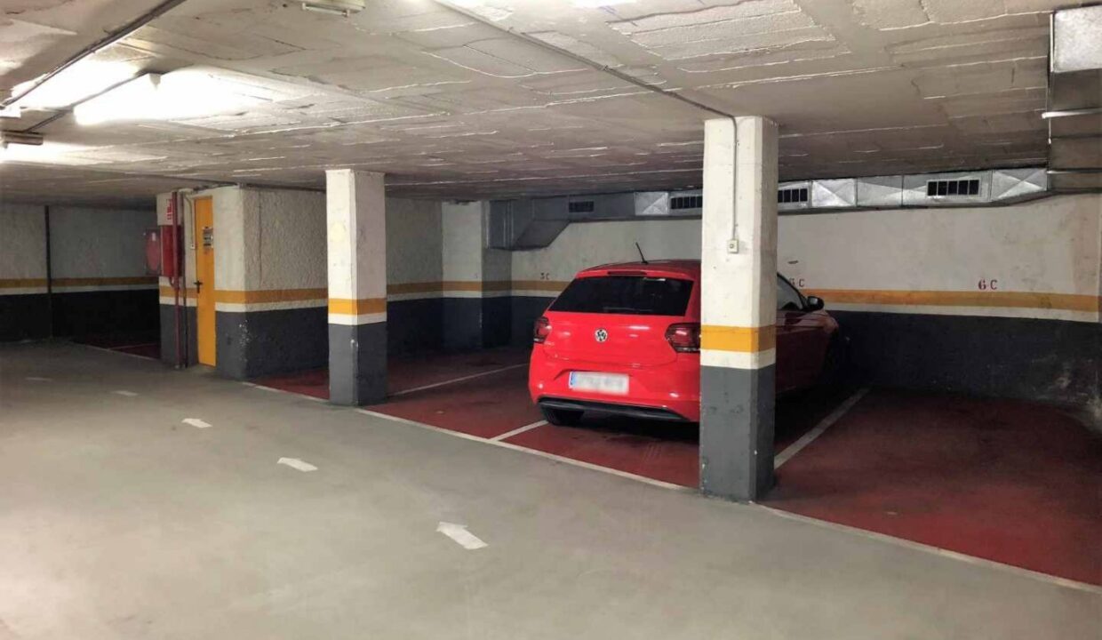 Alquiler de plazas de parking en la calle Ricart 4-6 - Barcelona_3