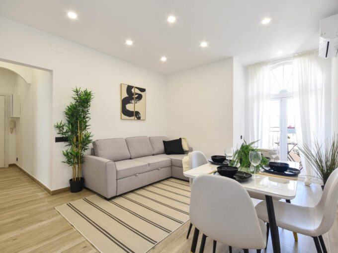 Ático reformado en venta en Gran de Sant Andreu_1