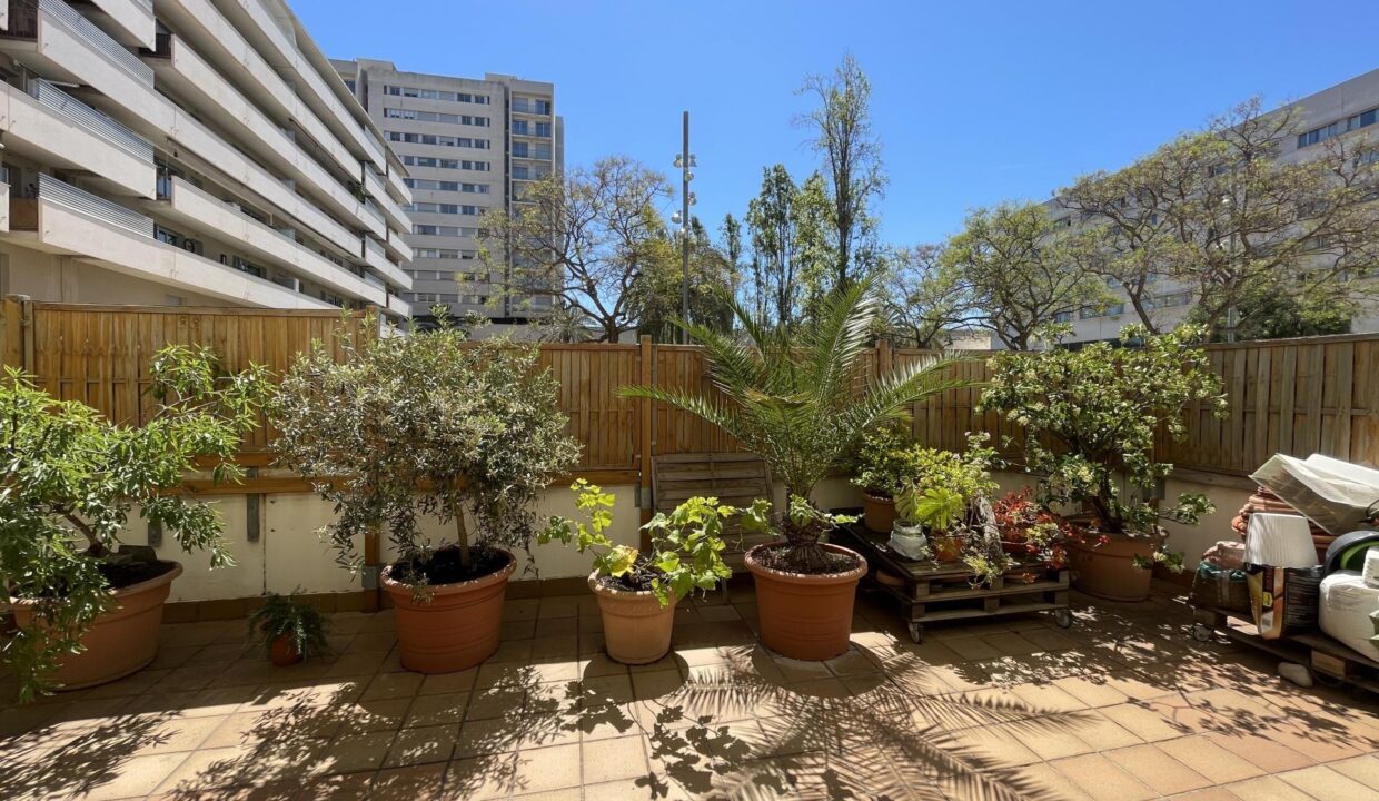 Bajo con terraza a pocos metros de la playa_2