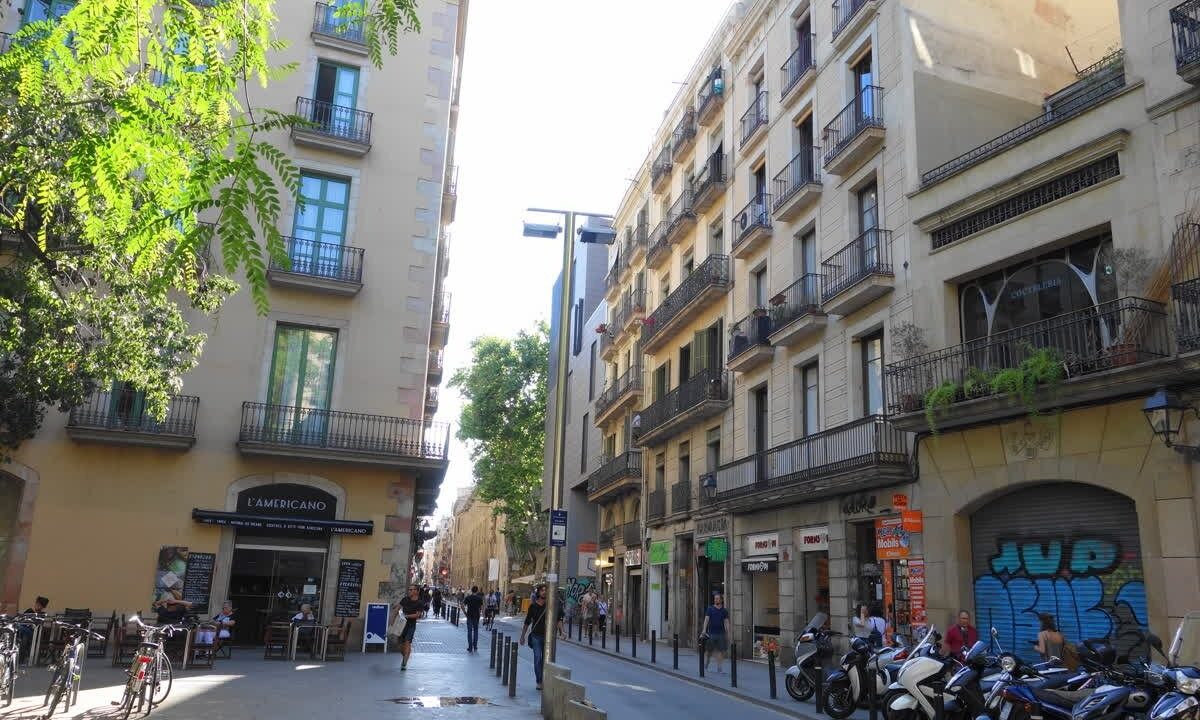 EDIFICIO EN VENTA EN BARCELONA EN RENTABILIDAD 6%_2