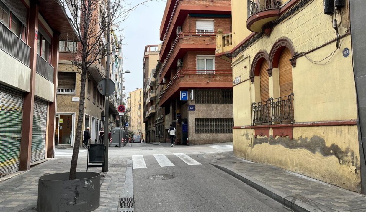 Estudio/Cafetería EN BARCELONA_2