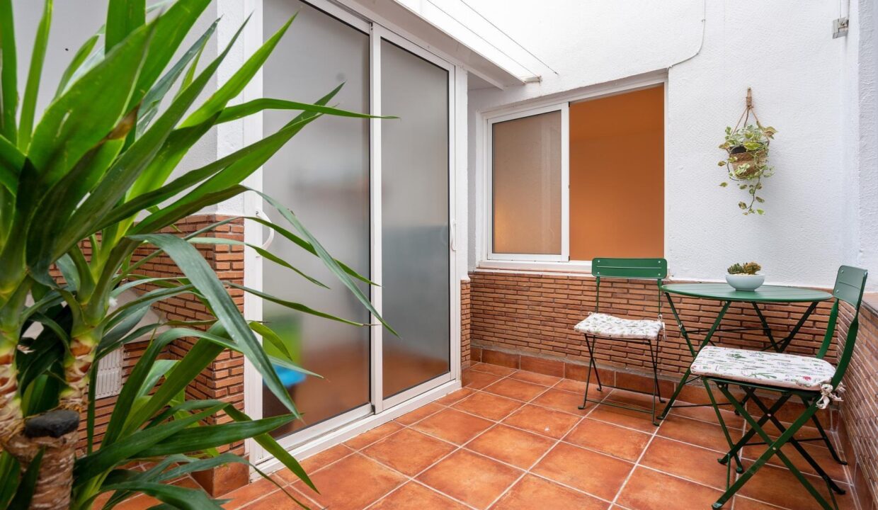 Estupenda vivienda con patio