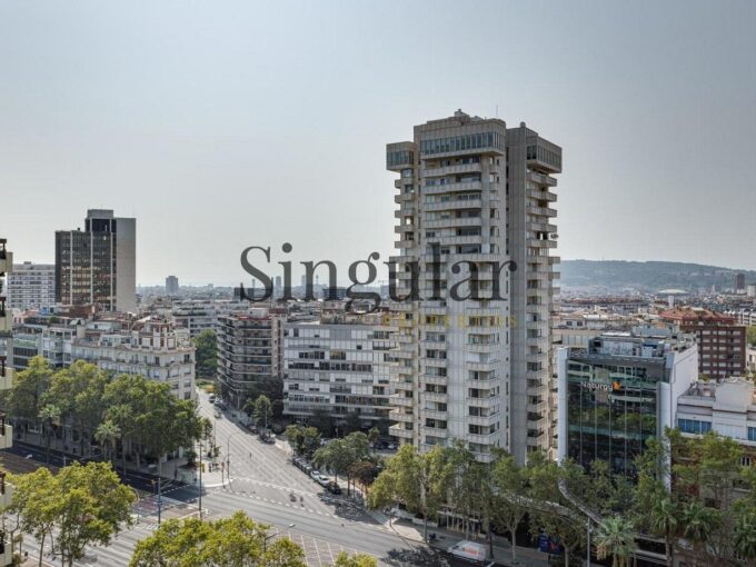 Exclusiva vivienda reformada en Av. Diagonal con impresionantes vistas panorámicas de toda la ciudad_1