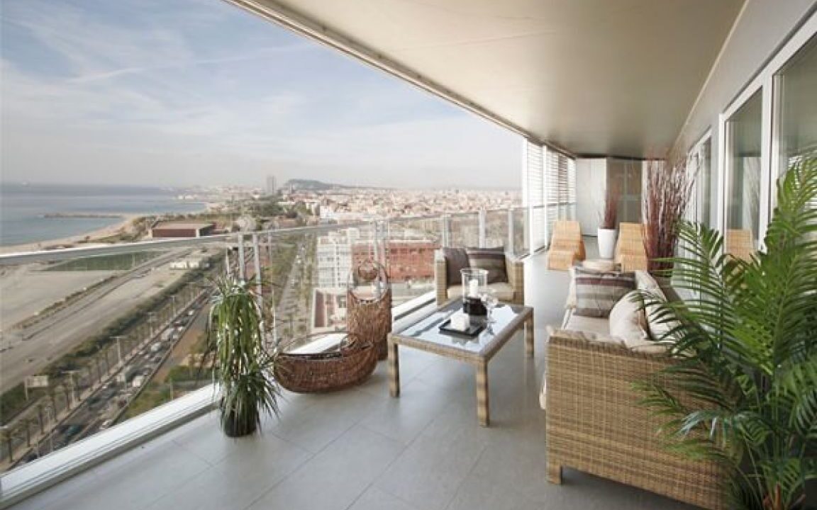 Fantastico Piso con vistas a Mar y Barcelona_1