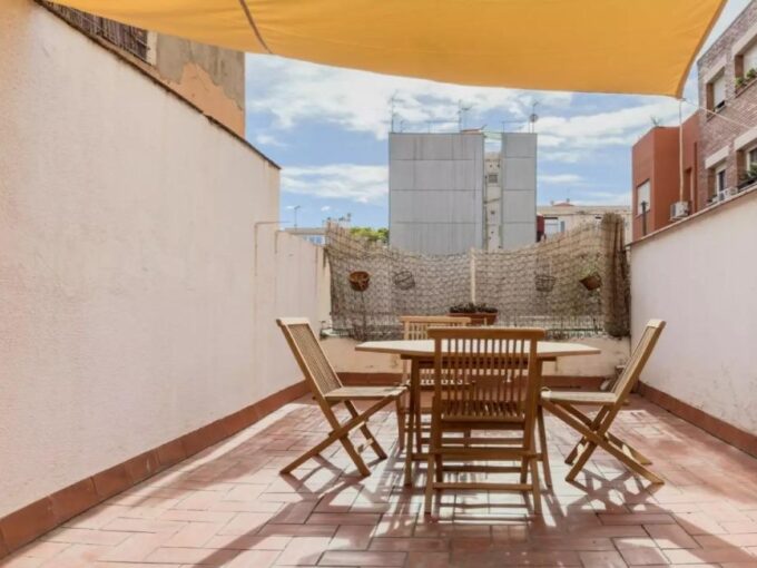 Fantastico piso con terraza en el corazon de vila de gracia_1