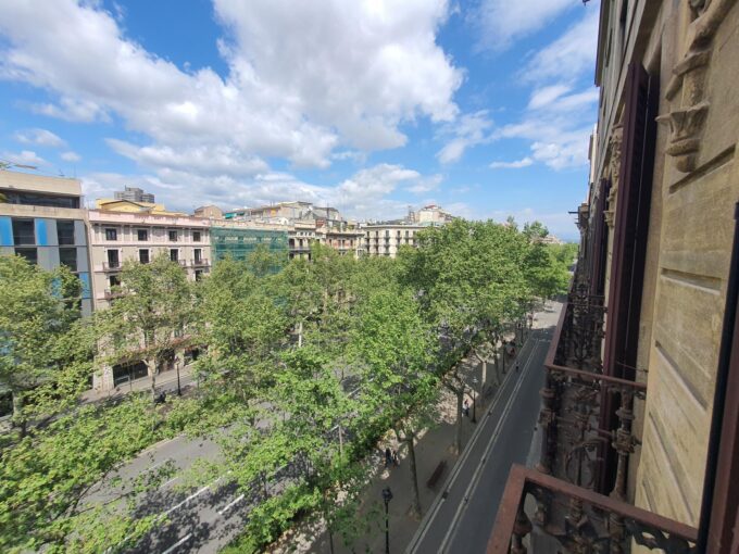 GRAN OPORTUNIDAD DE AMPLIO PISO EN VENTA EN  EIXAMPLE BARCELONA PARA REFOMAR_1