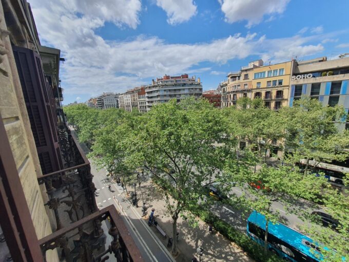 GRAN OPORTUNIDAD DE AMPLIO PISO EN VENTA EN  EIXAMPLE BARCELONA REFORMADO_1