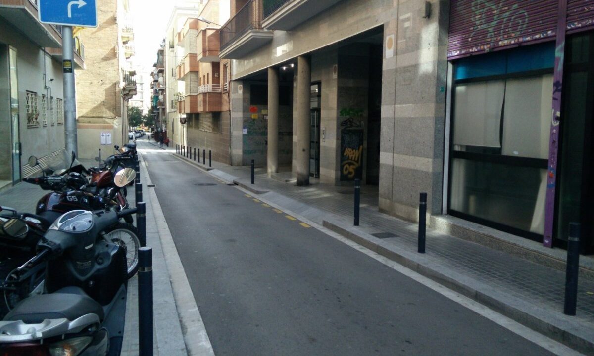 INVIERTA en una cómoda y fácil plaza de aparcamiento en la calle Rei Marti 32_5