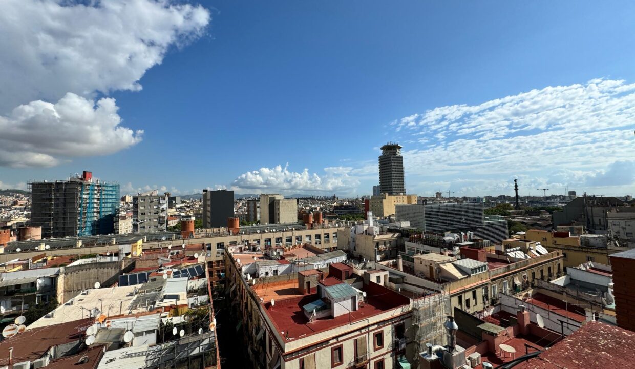 Increible Ático con terraza y vistas al mar