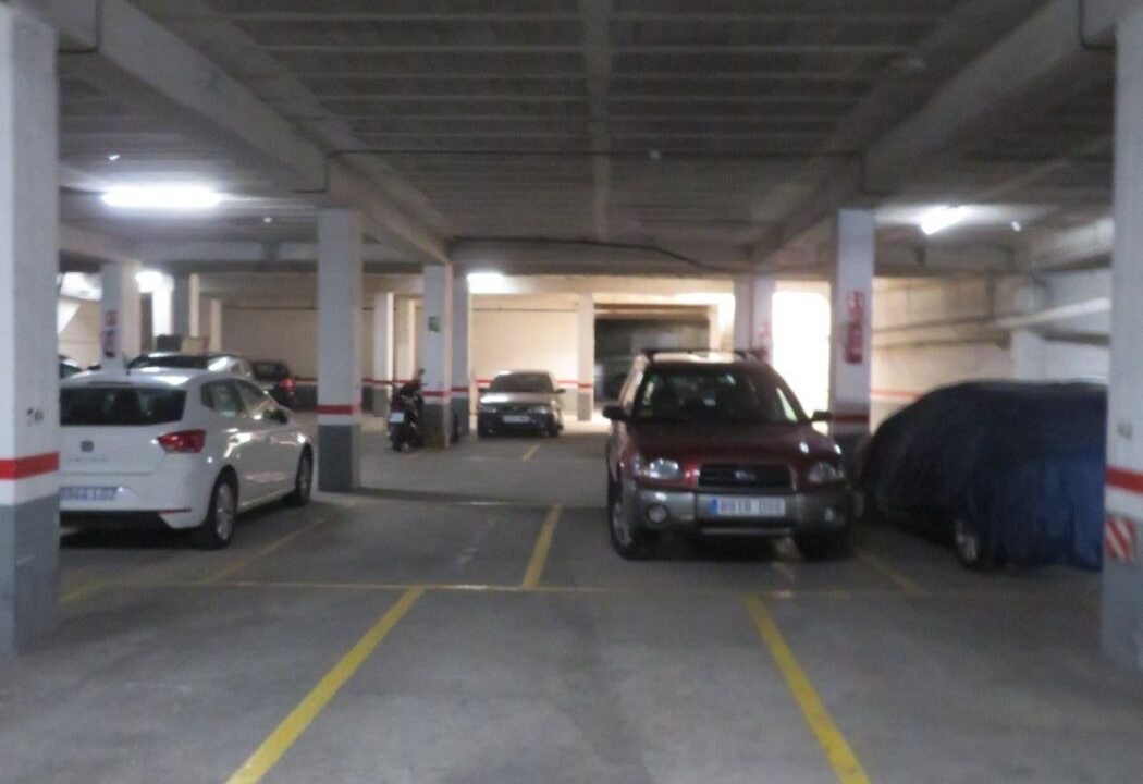 LOTE DE 3 PLAZAS DE PARKING EN LA CALLE LLULL._1