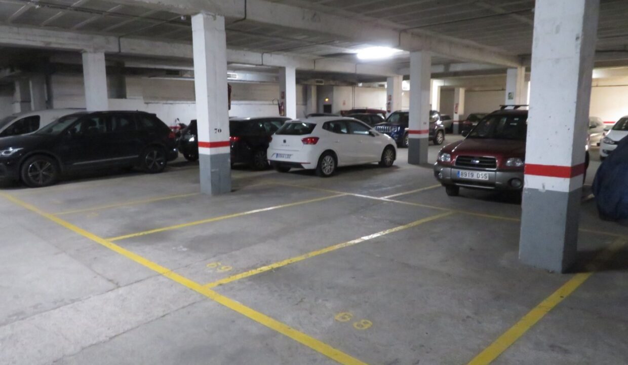 LOTE DE 3 PLAZAS DE PARKING EN LA CALLE LLULL._5