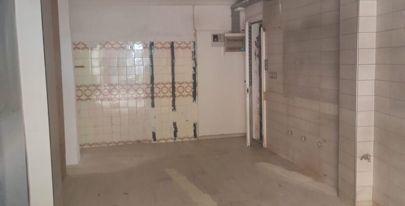 Local comercial de 38 m2 en calle Calabria_1