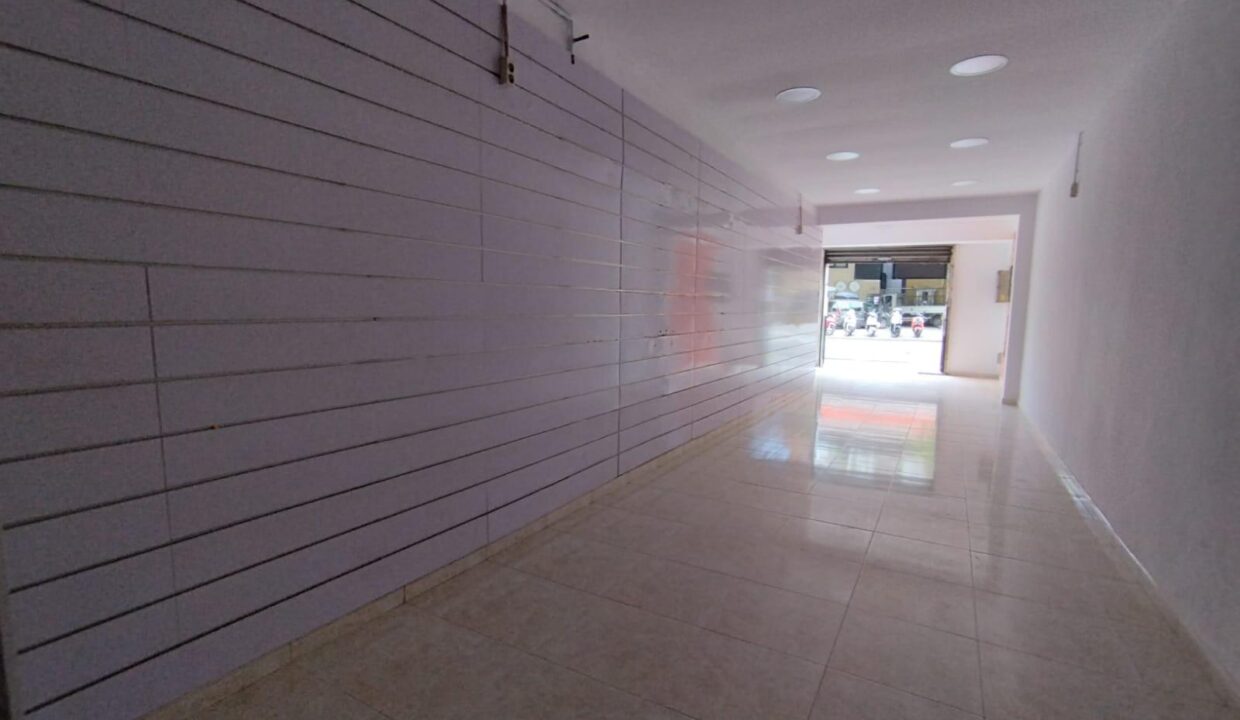 Local comercial de 75 m2 en Horta