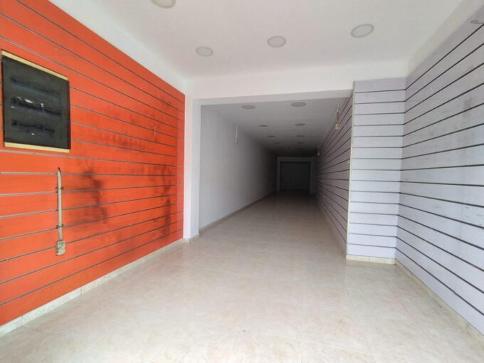 Local comercial de 75 m2 en Horta