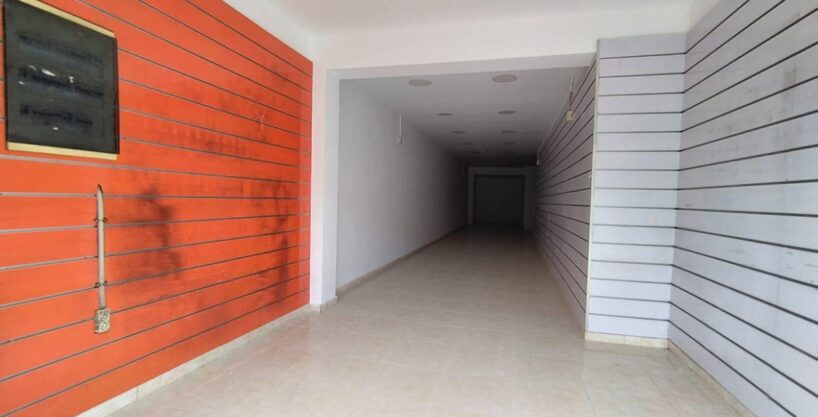 Local comercial de 75 m2 en Horta