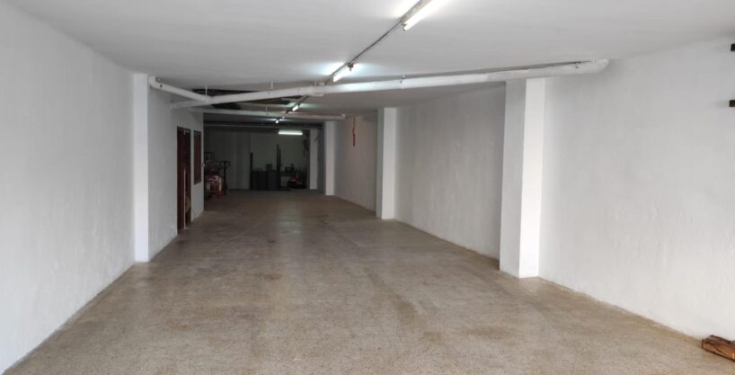 Local comercial en Horta_1