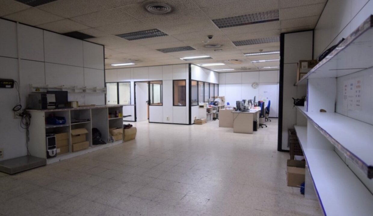 Local comercial en venta con rentabilidad en calle Madrazo - Barcelona_3