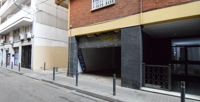 Local comercial en venta en calle Violant d'Hongria Reina d'Aragó - Barcelona_1