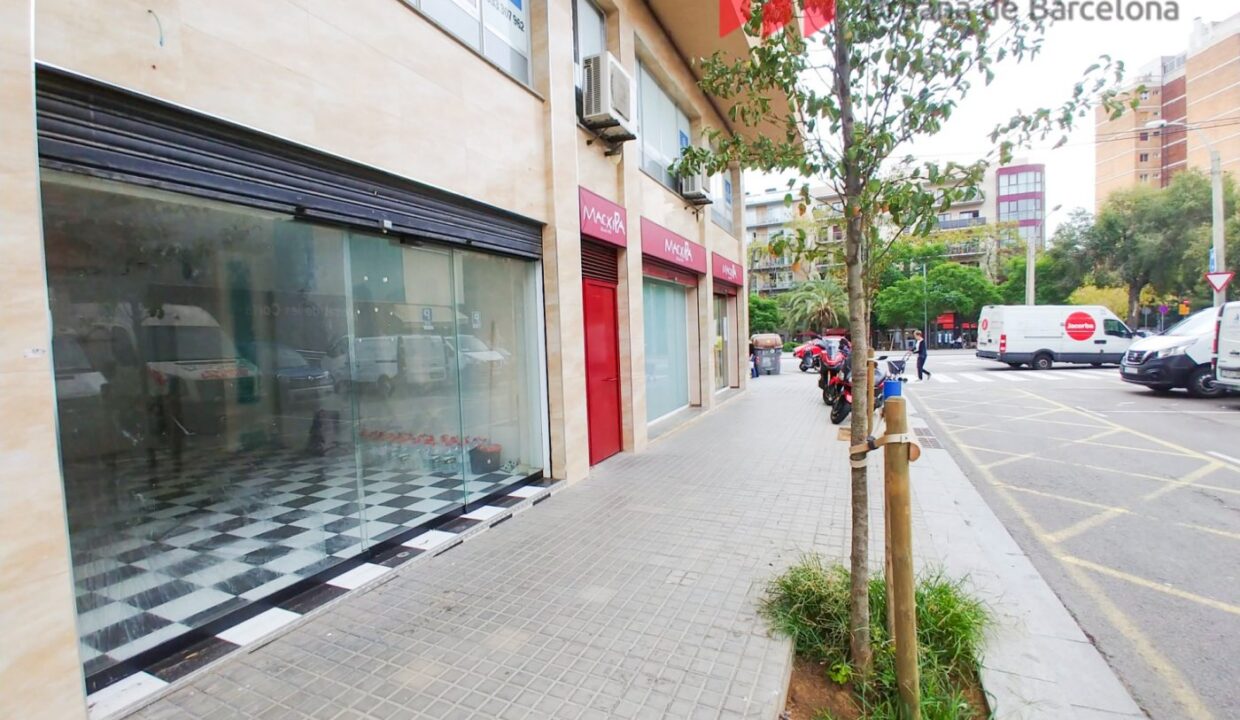 Local comercial junto al Mercado de Les Corts._1