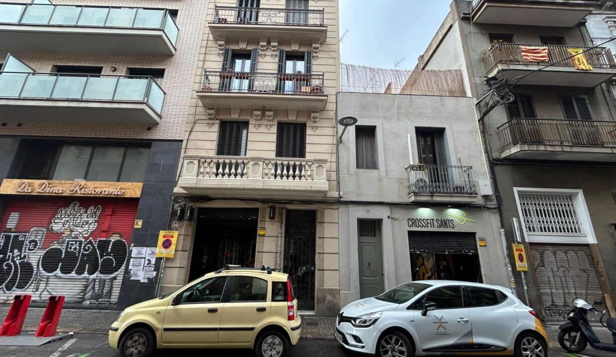 Local en Venta con Rentabilidad en calle Vilardell