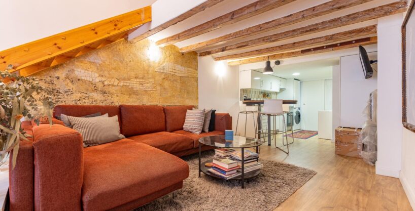 Local-estudio en venta en Raval ¡¡ SIN CEDULA DE HABITABILIDAD !!_1