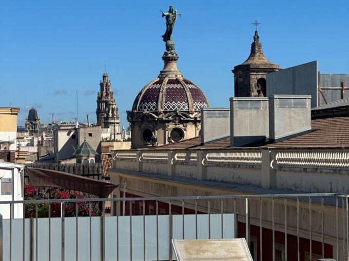 Lujoso apartamento en el gotico con zona comunitaria piscina_1