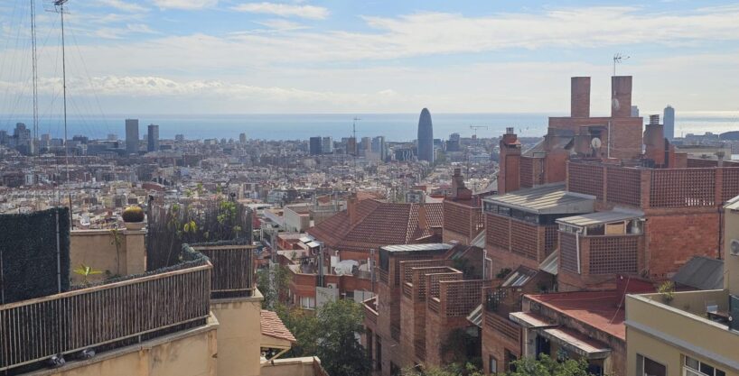 Luminoso apartamento con 3 habitaciones en las alturas de Barcelona – Carrer Génova_1