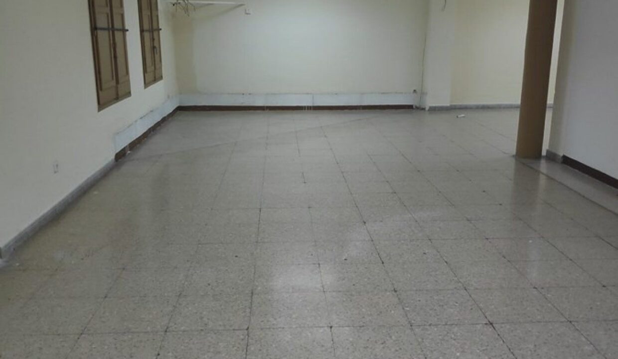 Oficina de 300 m2 en planta principal_3