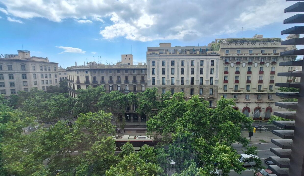 Oficina en alquiler en Gran via de las Corts Catalanes