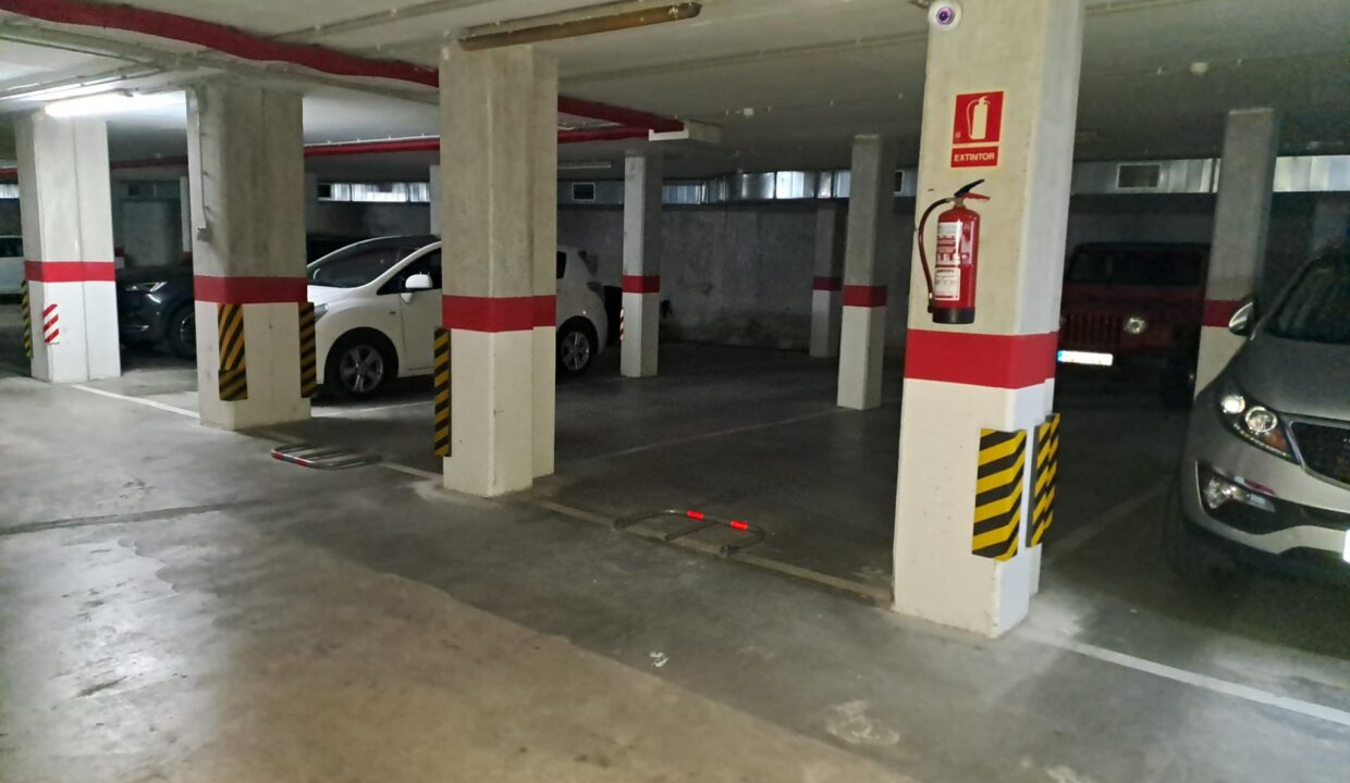 PARKING EN VENTA EN BARCELONA - LA VERNEDA-LA PAU_2